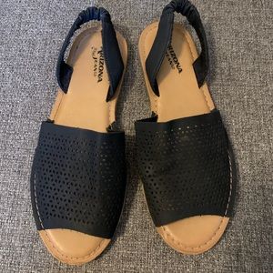 Arizona jean co. sandals